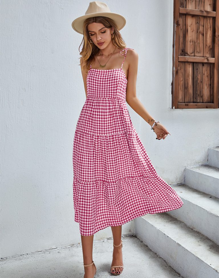 Gingham Symphony: The Taylor-Inspired Midsummer Melody Dress